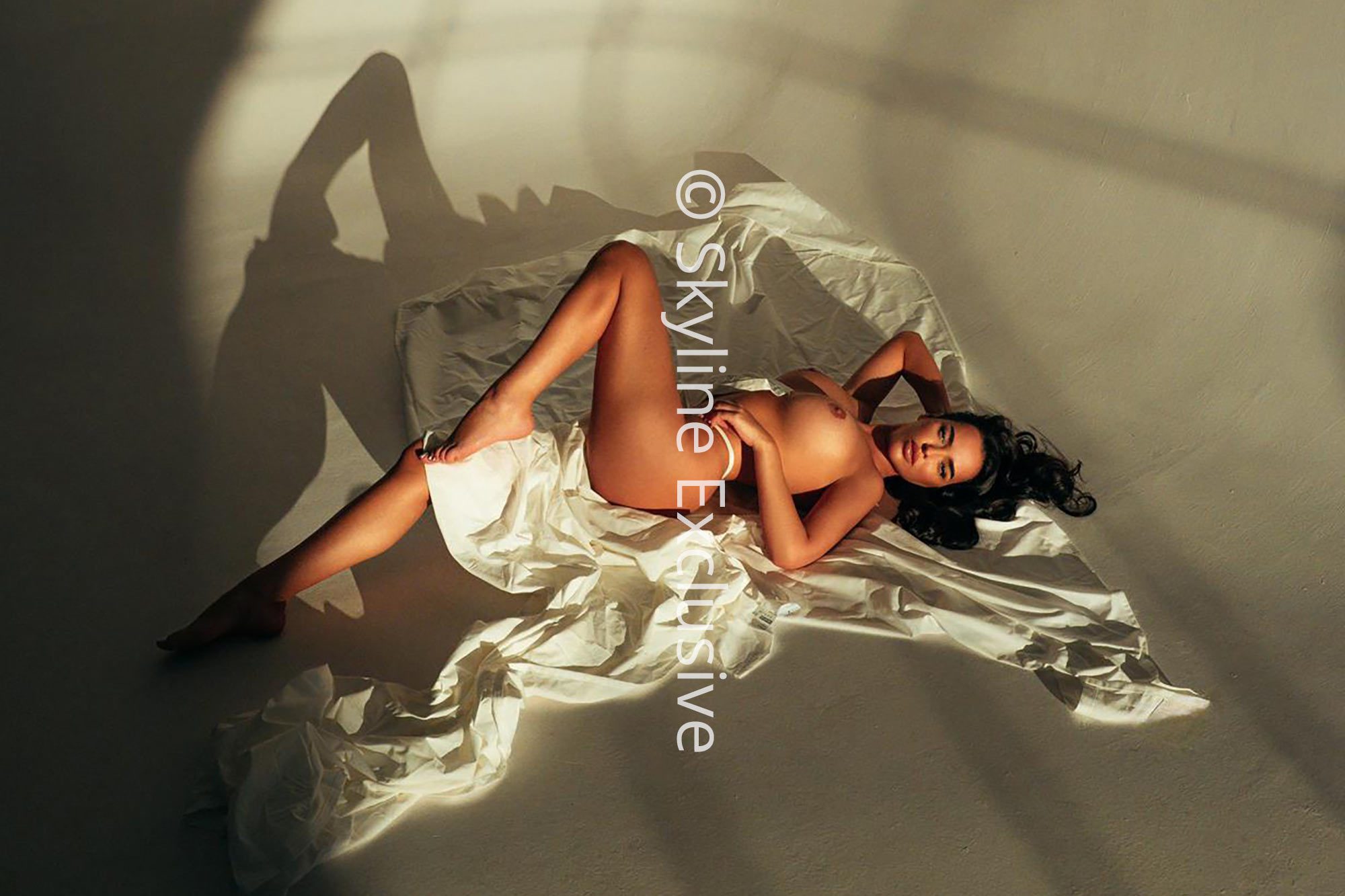 beautiful Mona Akt im Skyline Exclusive Frankfurt